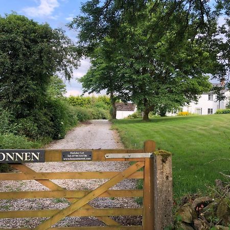 Llys Onnen - North Wales Holiday Cottage Молд Экстерьер фото