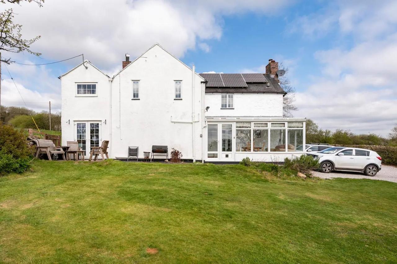 Llys Onnen - North Wales Holiday Cottage Молд Экстерьер фото